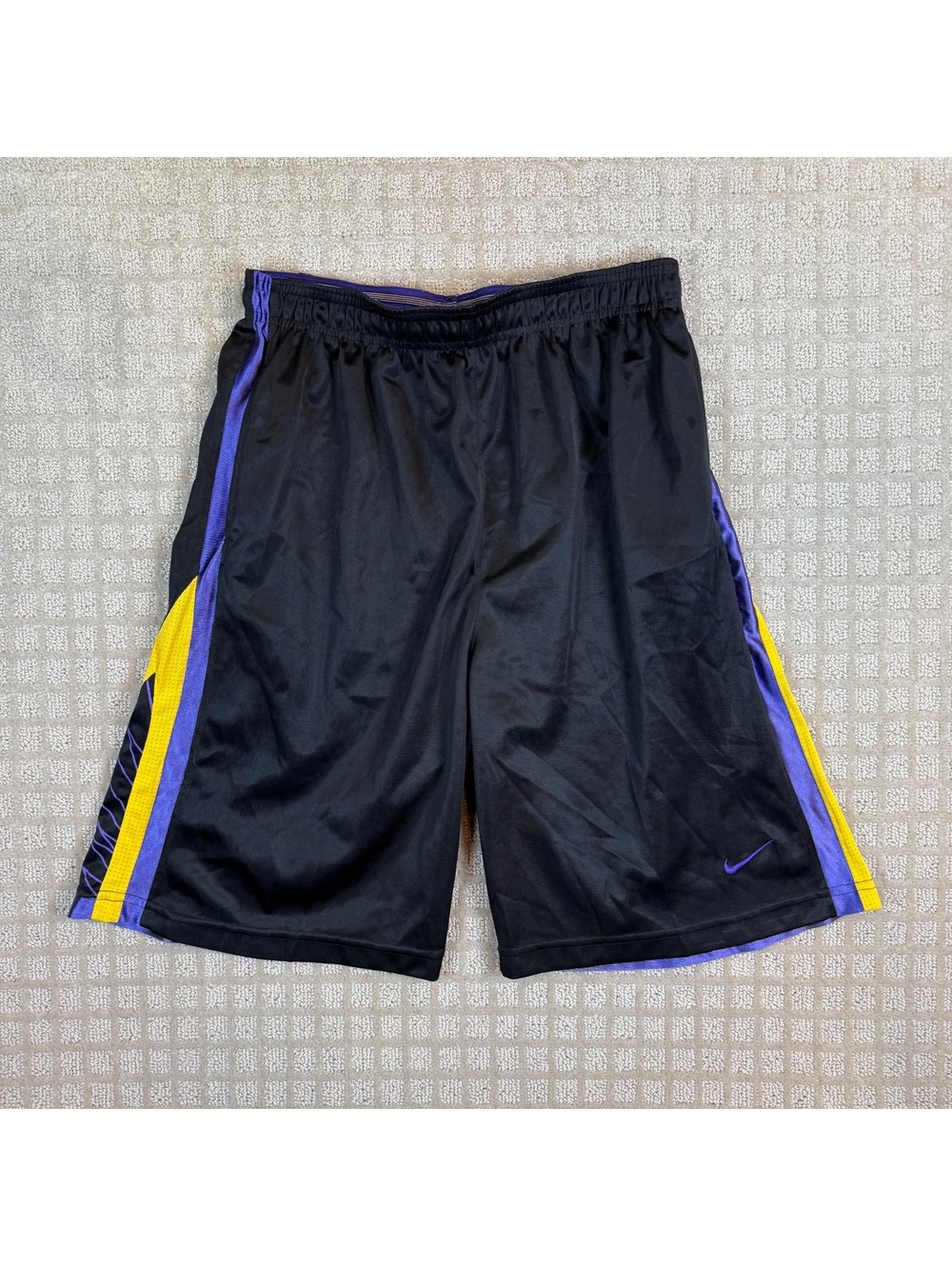 Nike Kobe black purple yellow basketball shorts med